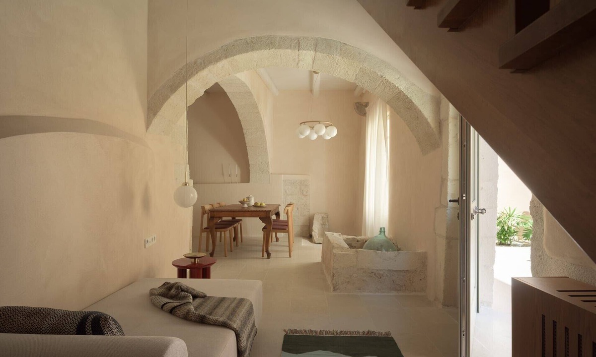 Old Town Rethymnon Villa | Majestic Rethymno Villa | Villa Helios Retreat | 3-Bedroom Luxury Residence | Historic Venetian Fountain Views | Private 65sqm Patio | Timeless Elegance & Modern Comfort | Prime Central Location