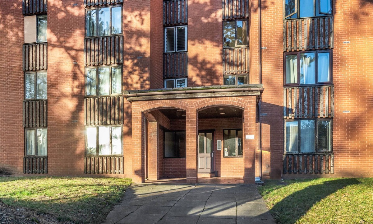 Edgbaston House | Manor Road House-Private Bathroom