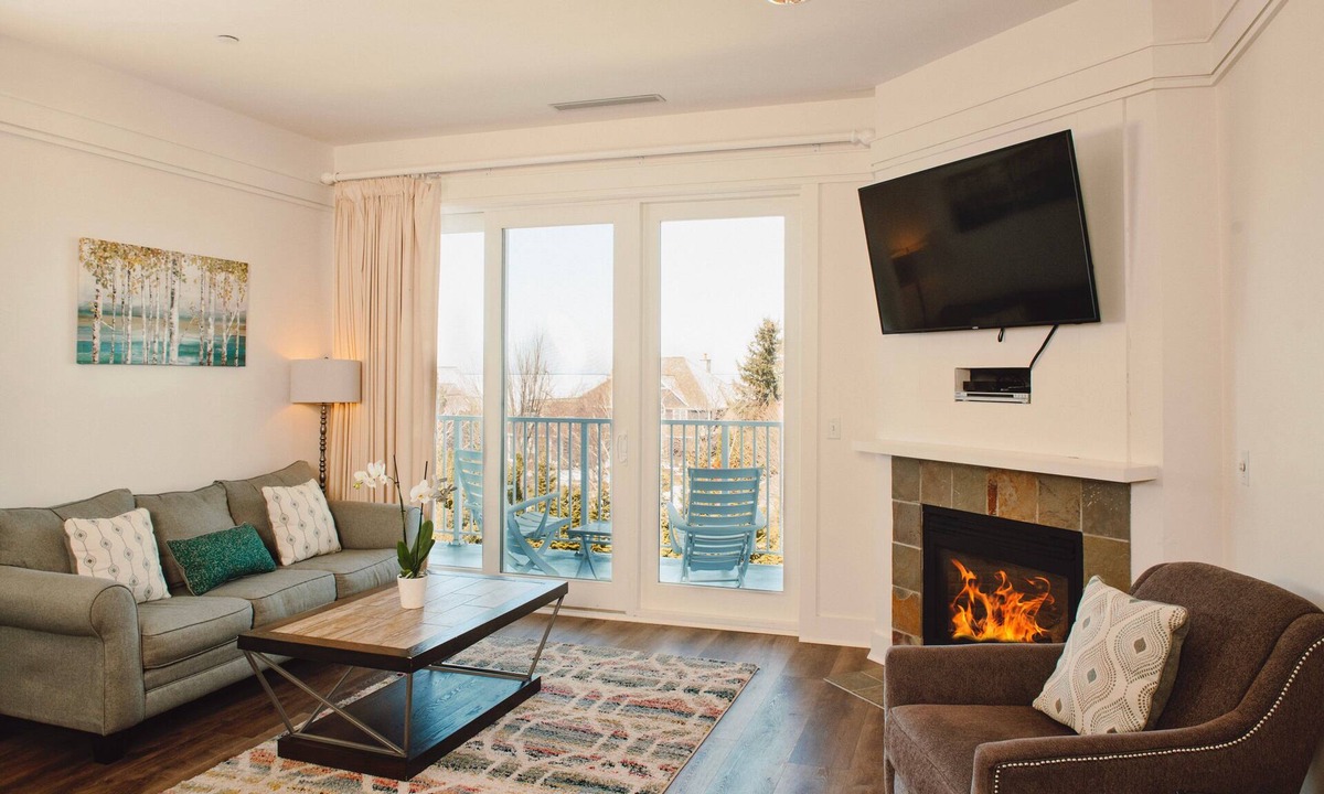 Bay Harbor Condo | Maritime Lakeview Suite 317: Cozy 2-bedroom condo with stunning lake views in Bay Harbor, MI.