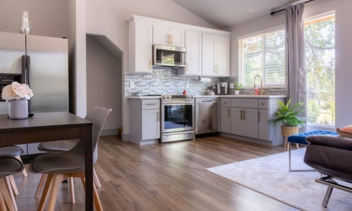 Placerville House | Modern Country 2bed/1bath with pool/Monthly 30d+