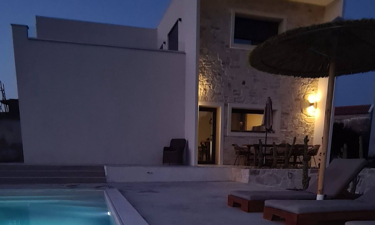 Douliana Villa | Modern & luxurious Villa Tsivaras, Private pool, 5mn from Kalyves Beach, Chania