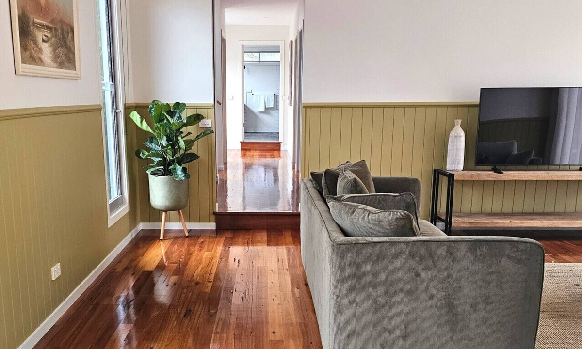 Sunderland Bay Apartment | Mr Bass: Modern Coastal Farmhouse