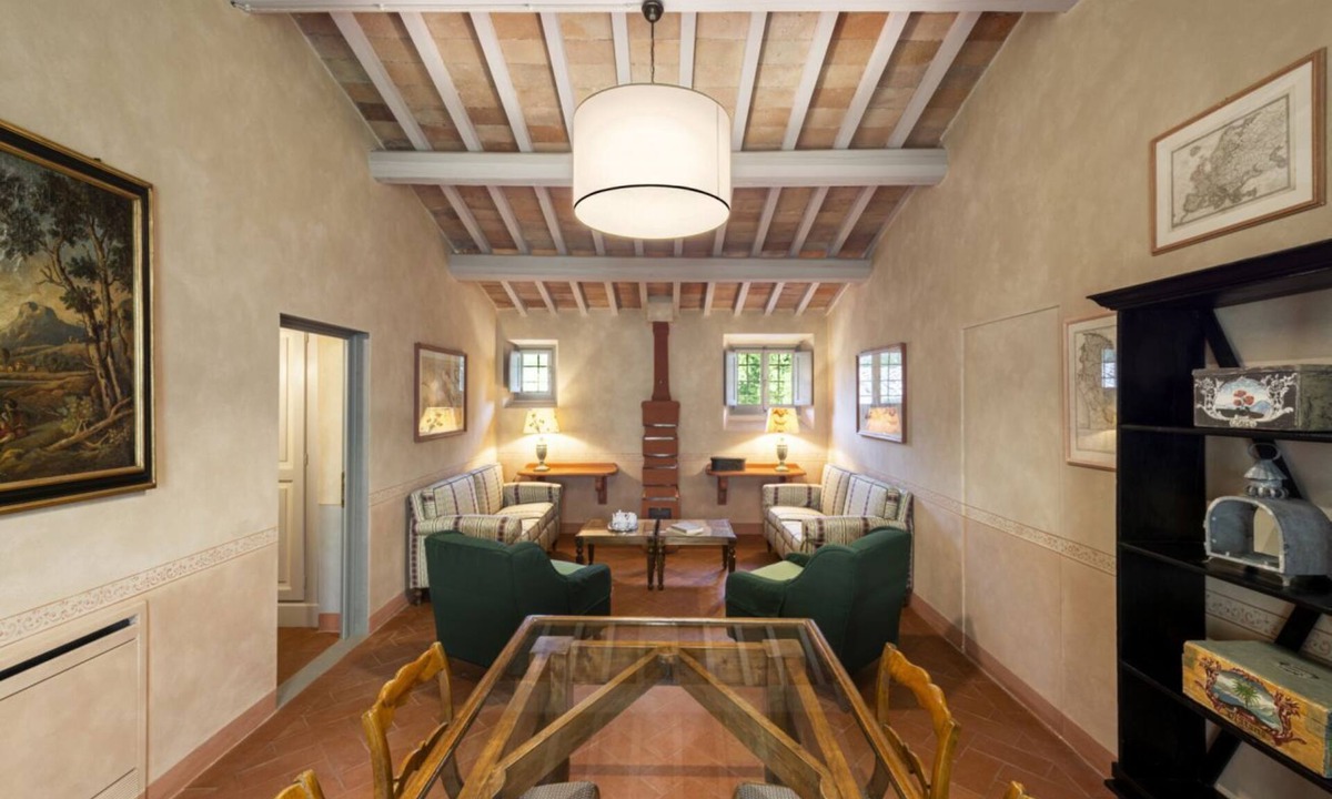 San Donato in Collina Villa | My Exclusive Italy - Classic Suite in a Luxury Wine Estate