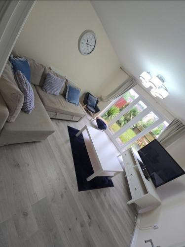 Stourbridge Apartment | Nash Gardens Luxury Retreat