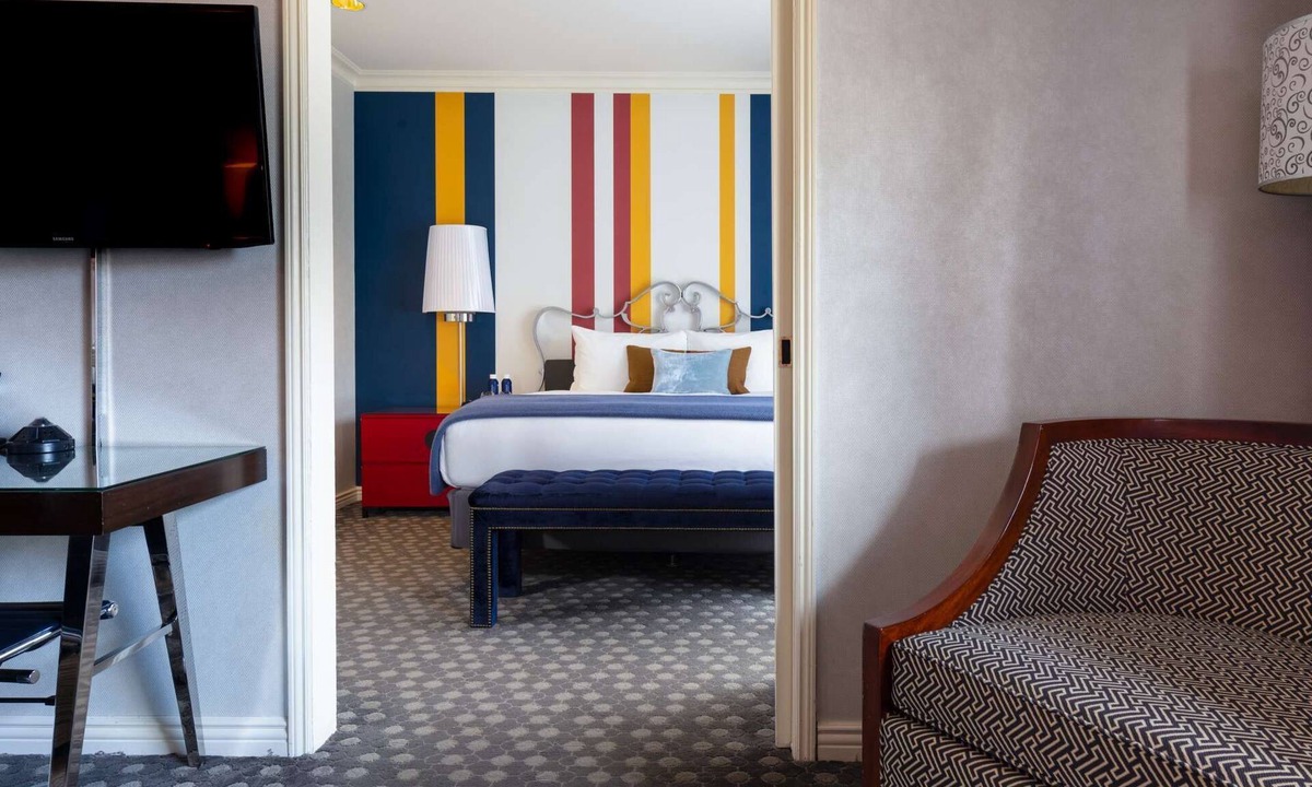 Theater District Hotel | Near Powell Cable Car | Italian Dining + Fitness