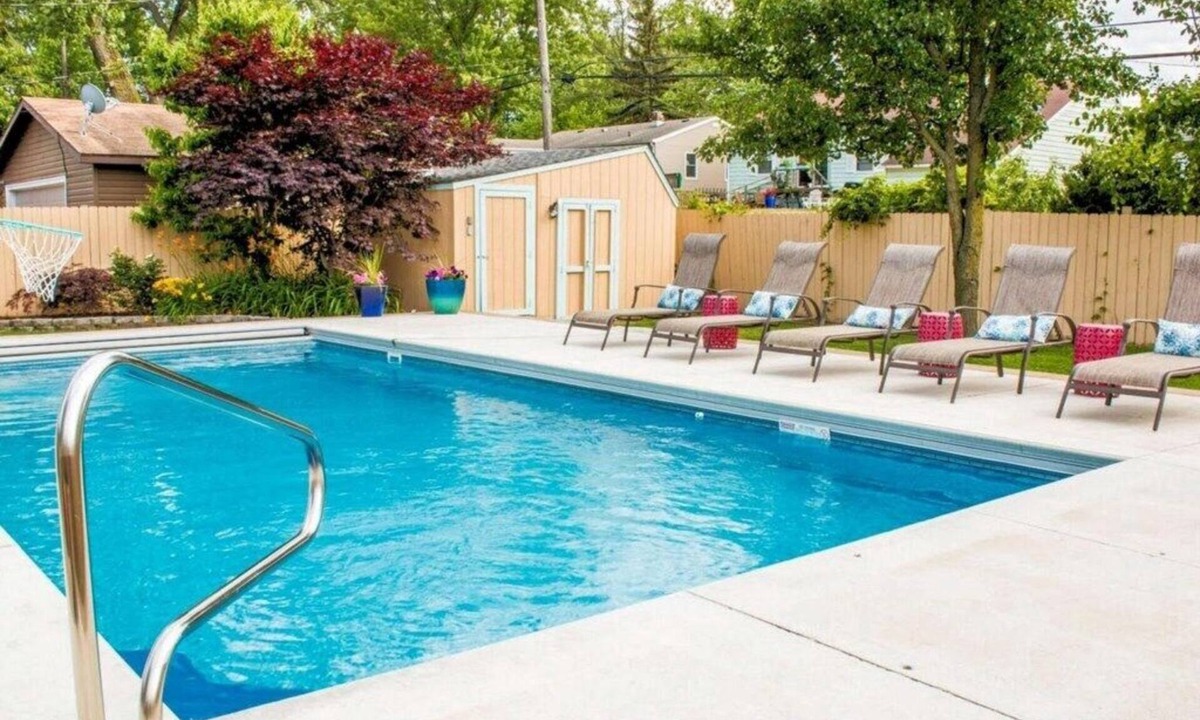 New Buffalo House | NEW BUFFALO HOME WITH PRIVATE HEATED POOL!