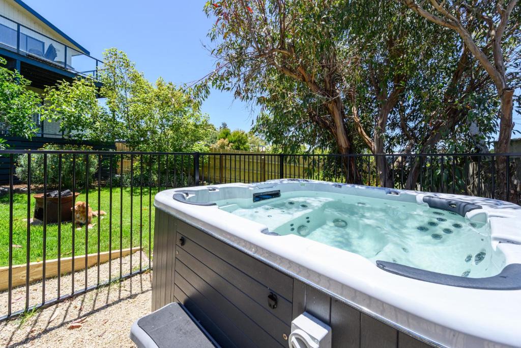 Kilcunda House | Ocean & Country Views, Spa, Pets Welcome, Fireplace - Your Ocean Oasis 10 minutes to Phillip Island