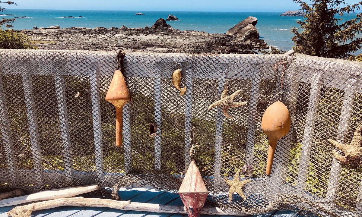 Crescent City House | Oceanfront Bluff Home - Whale Watching, Redwoods, Wood Stove & Pet Friendly