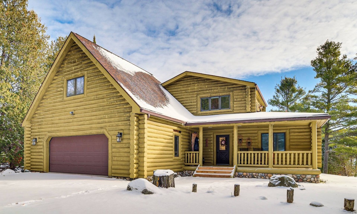 Harrisville House | On-Site Trails & Private Beach! Lake Huron Retreat