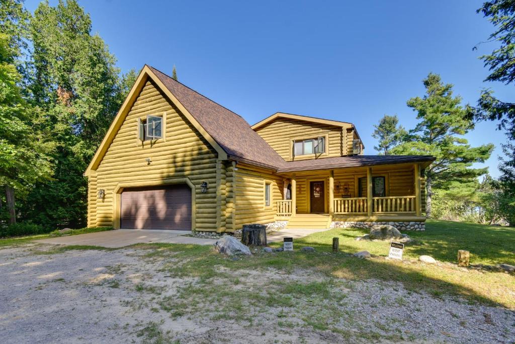 Harrisville House | On-Site Trails & Private Beach! Lake Huron Retreat