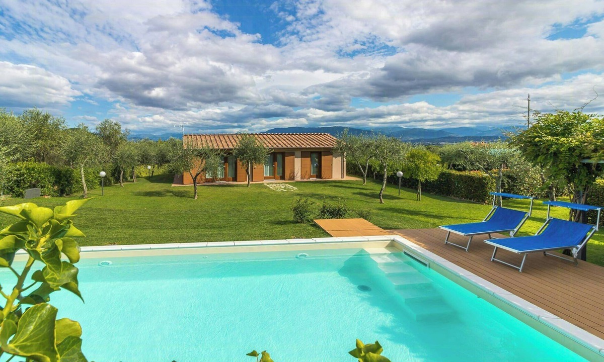 Cascine-La Croce House | Orlando. Villa with private pool near Lucca