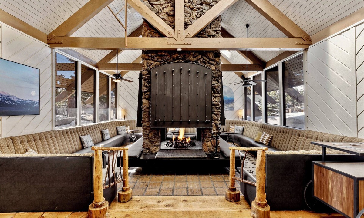 Mammoth Lakes Hotel | Outbound Mammoth