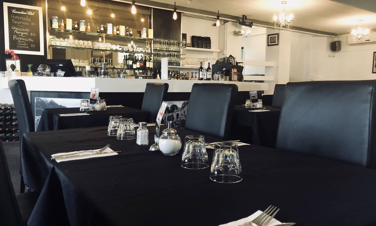 Parkdale Hotel | Parkdale Motor Inn