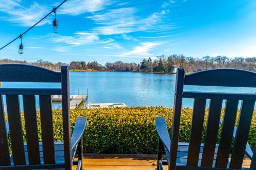 Paw Paw House | Paw Paw Fall Getaway: Wine Fest & Apples!