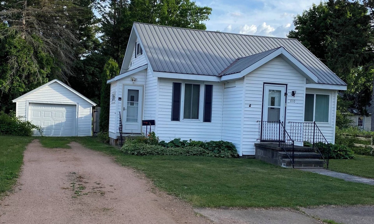 Ontonagon House | Perfect 1-bedroom house in welcoming Ontonagon for a relaxing stay