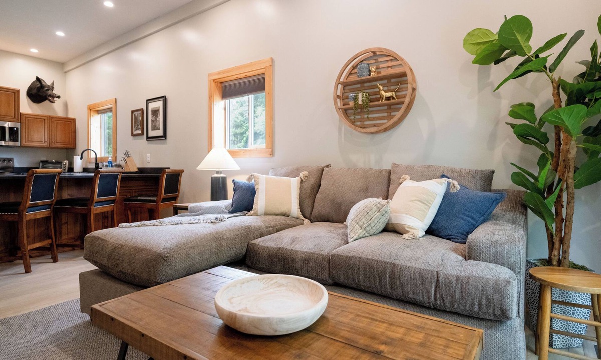 Saugatuck Cottage | Pet-Friendly Saugatuck Cottage | Hot Tub Fire Pit Dog Park