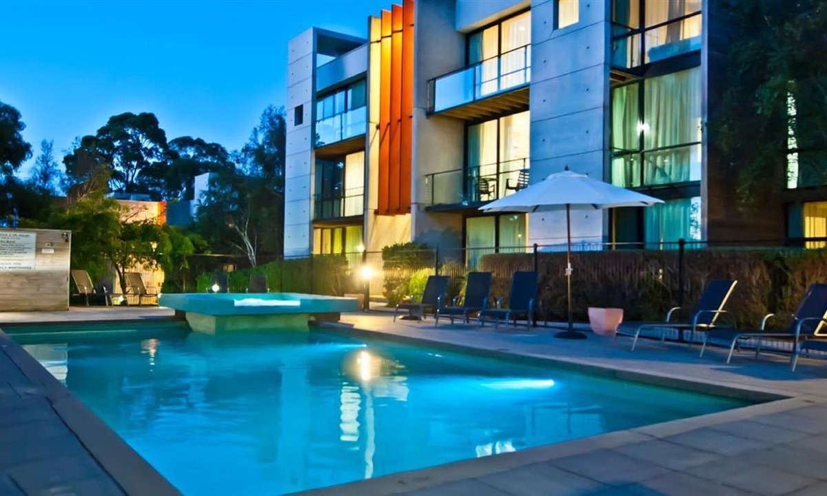 Cowes Hotel | Phillip Island Apartments