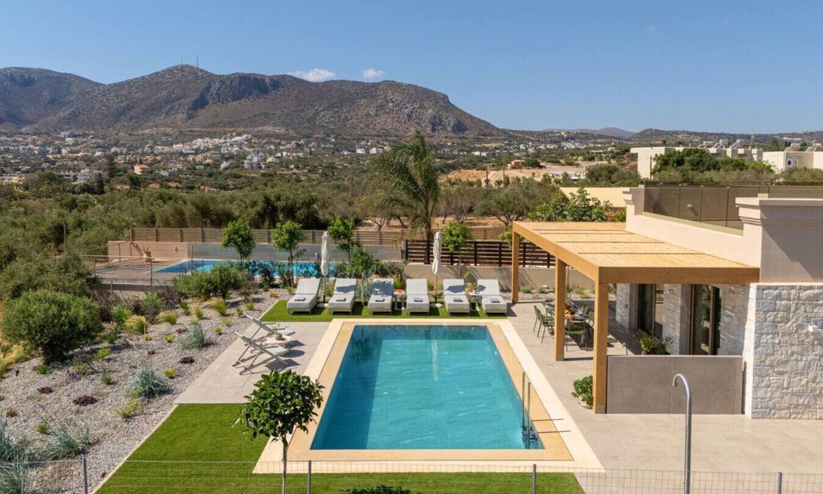 Limenas Chersonisou Villa | Pool Villa with 3 Ensuite Rooms