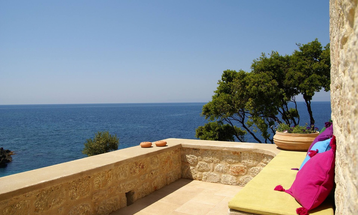 Stoupa Cottage | Pretty seafront cottage in the center of Stoupa, minutes from the sandy beaches