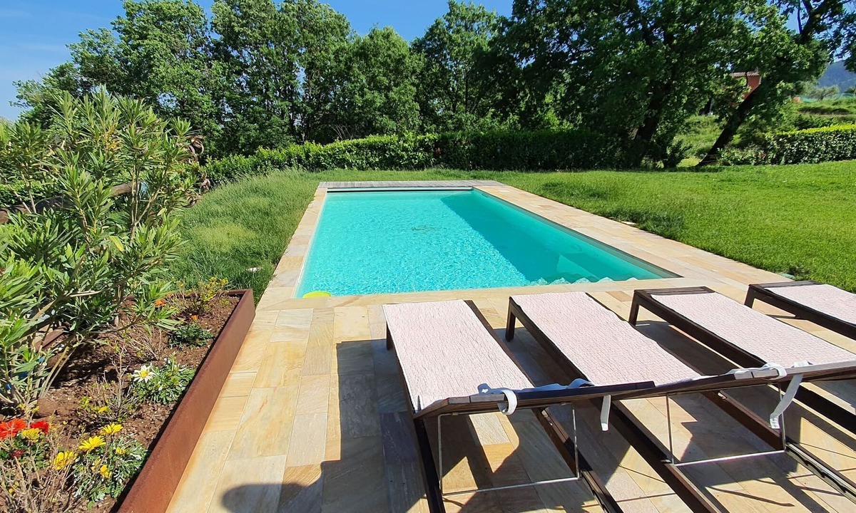 San Ginese Villa | Private Villa with WIFI, private pool, TV, pets allowed, panoramic view, parking, close to Lucca