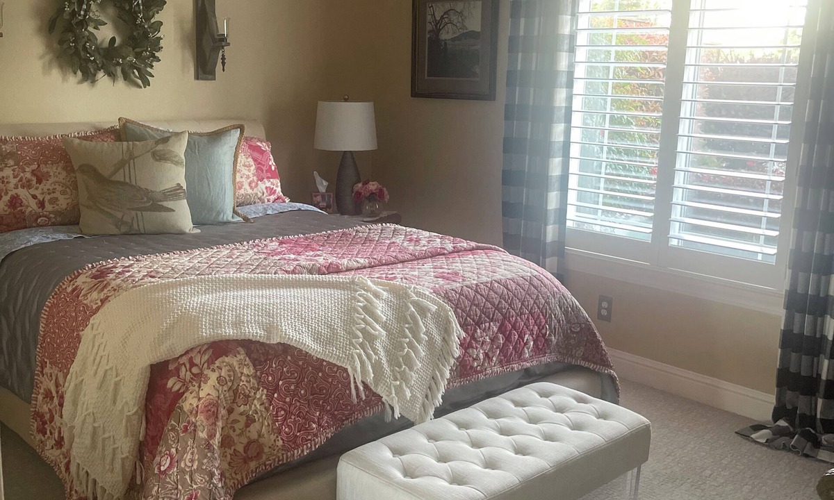Redding House | Quaintly Queen in Charming Redding Close to Bethel & Mercy Shasta Hospital