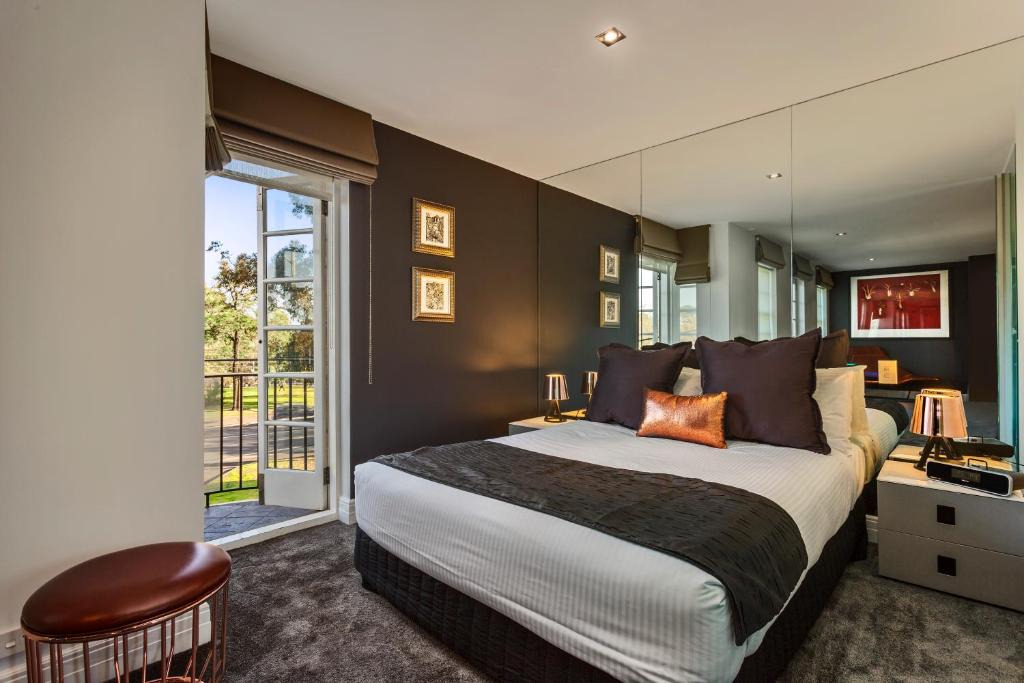 East Melbourne Apartment | Quest East Melbourne