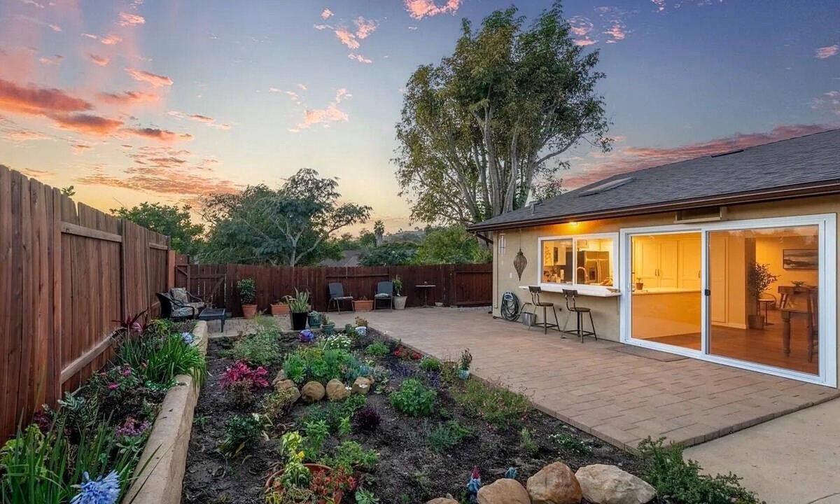 Goleta House | Quiet and Spacious 4BR Goleta Home with a Big Yard and Near Beaches & UCSB