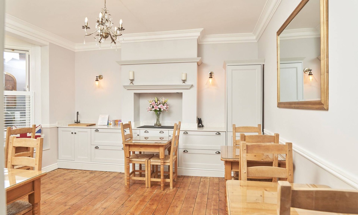 Stratford-upon-Avon Bed & Breakfast | Quilt and Croissants
