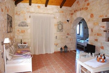 Psarou Villa | R 783 Kavos Psarou Villas- Two Bedroom Villa in Gerakari