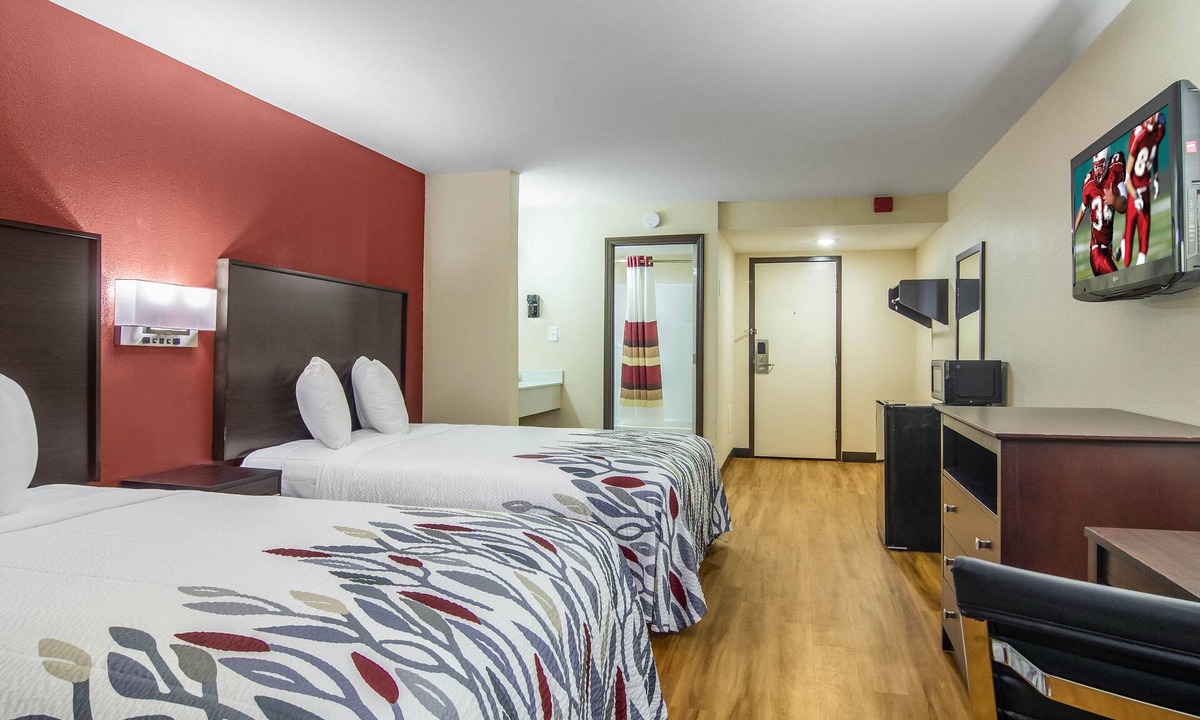 Lemoyne Hotel | Red Roof Inn Perrysburg