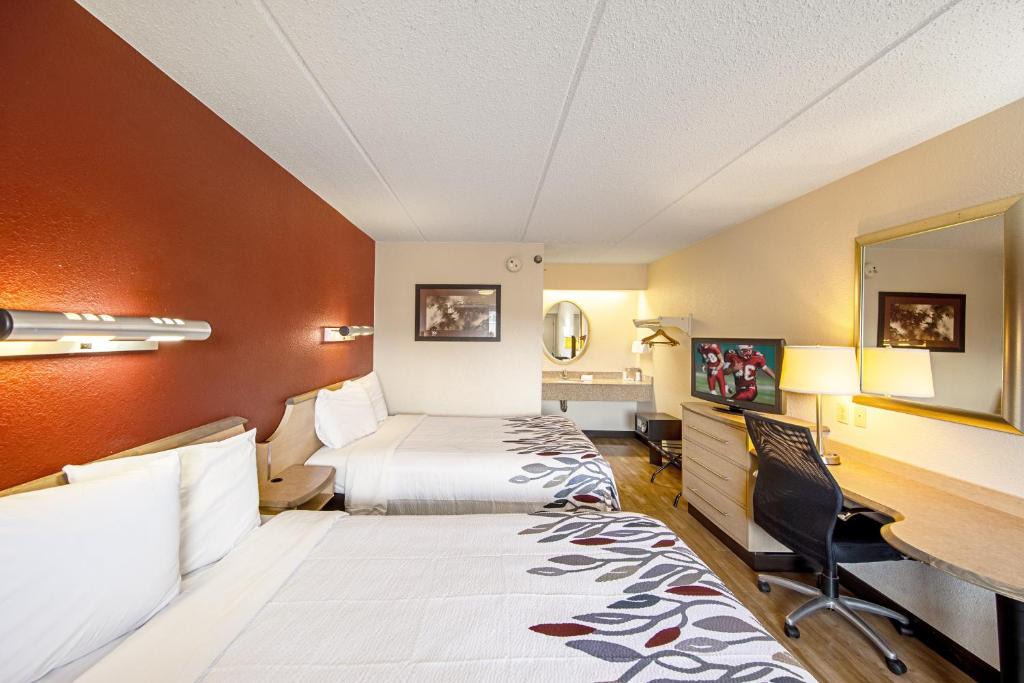 Toledo Hotel | Red Roof Inn Toledo University