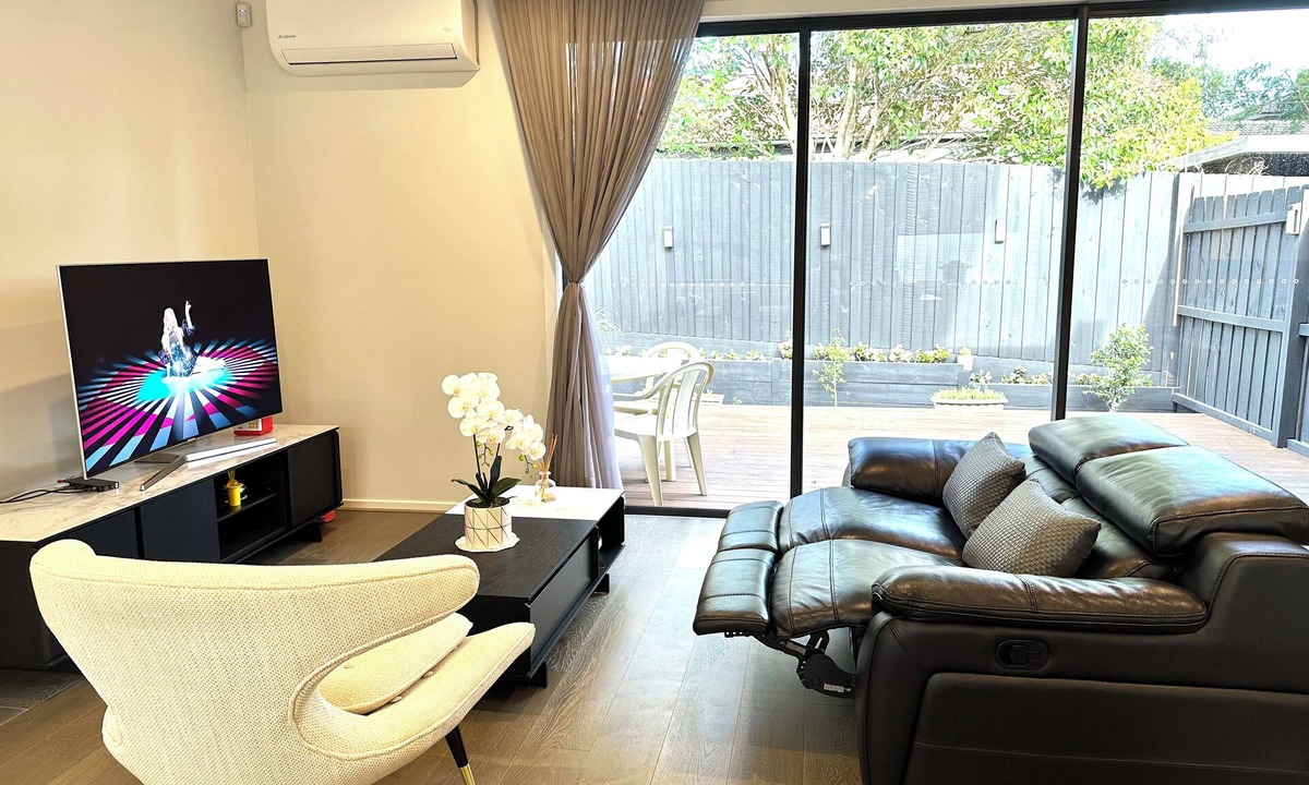 Mount Waverley House | Relaxing home at near Chadstone with unlimited wifi