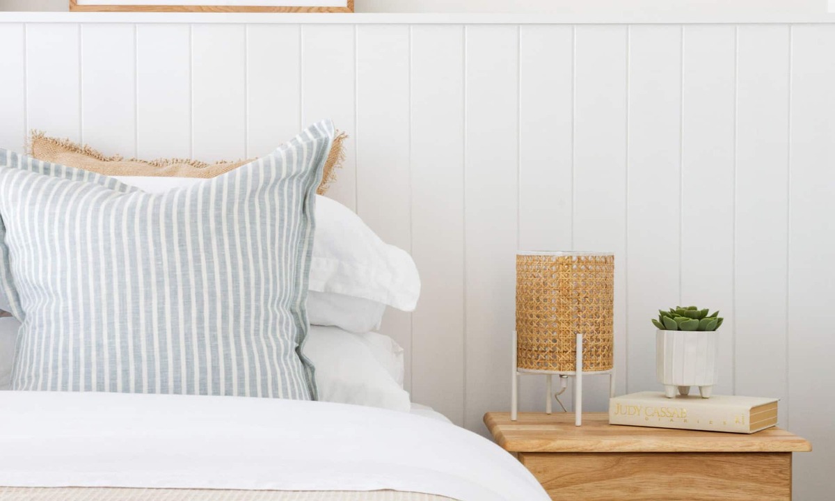 Rosebud House | Rosebud’s Modern Coastal Escape Walk to Beach Sleeps 10