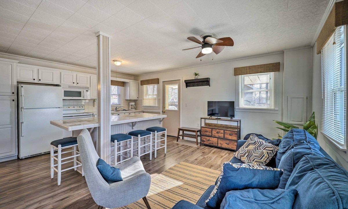 Mecosta Cottage | Round Lake | Fire Pit, Grill, Patio & Lake Access