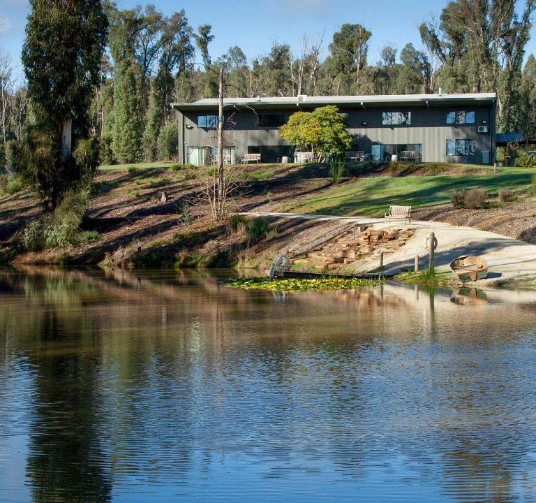 Narbethong Bed & Breakfast | Saladin Lodge