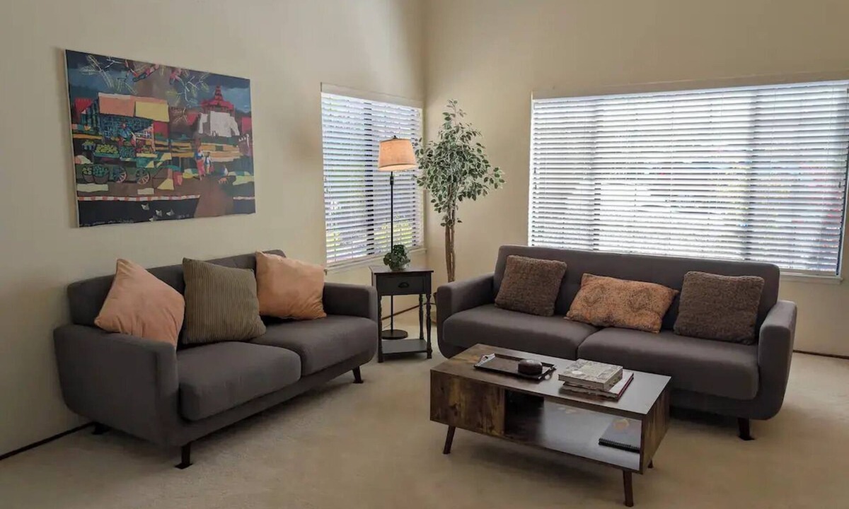 May Valley House | Serene & Sunlit Cozy Retreat