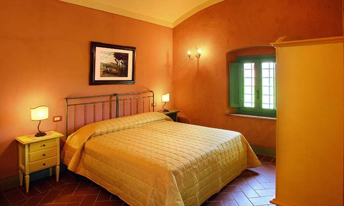 Monsummano Terme Apartment | Sernesi Apartment at Agriturismo I Macchiaioli with Pool, Wi-Fi and Air Conditioning
