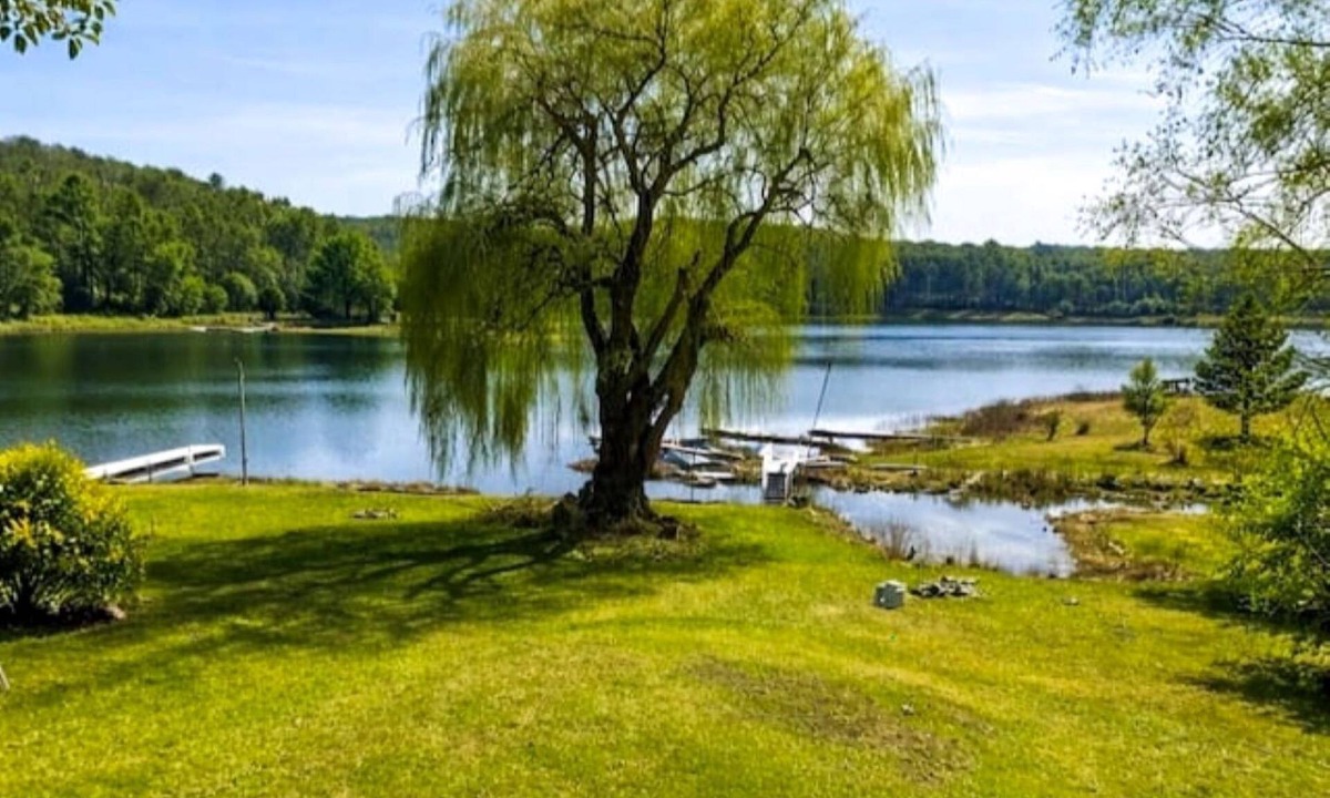 Brooklyn Cabin | Skip the Hotel. Relax, Paddle, Bonfire, Repeat.