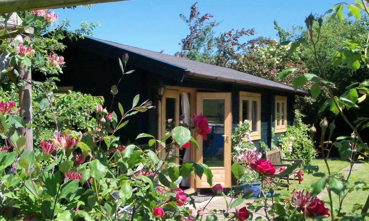 Croscombe Cabin | Sleeps2- FreeWiFi - WalkersParadise - South Facing