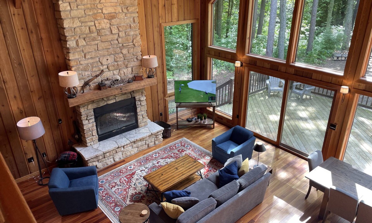 Sturgeon Bay House | Spacious & Cozy Lodge Available July 4th Weekend