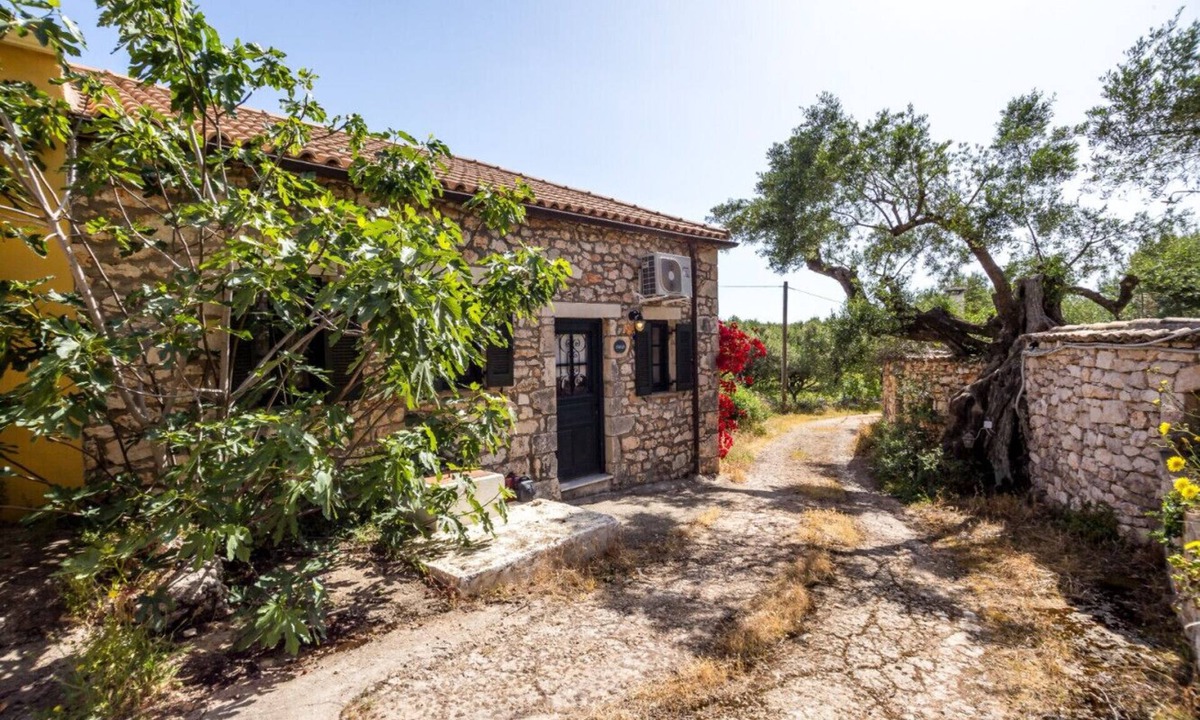 Korithi Cottage | Stavlo Open Plan Cottage Zakynthos