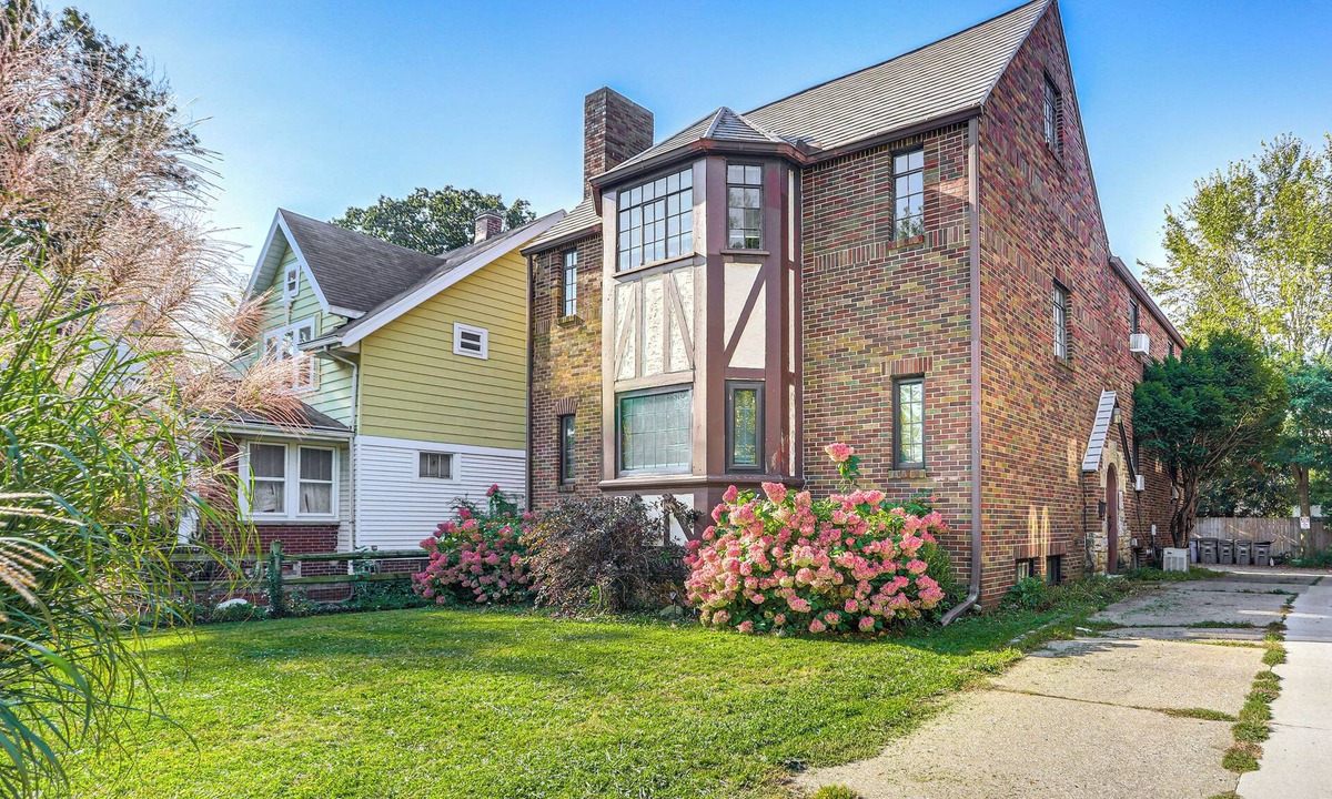 Toledo Apartment | Striking Tudor Revival in Five Points District!