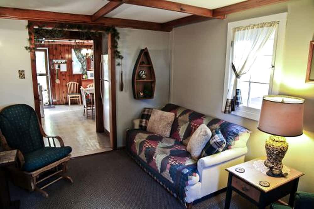Carp Lake Cabin | Stunning Cabin with Lake Access and Barbecue in Carp Lake, Michigan