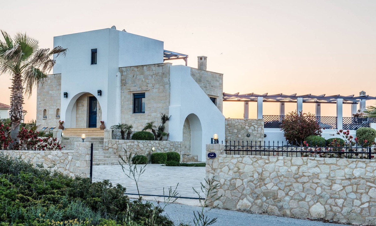 Stavros Villa | Stunning luxury seafront villa near Stavros, Akrotiri, Crete.