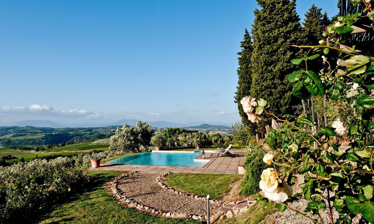 Montelupo Fiorentino Villa | Stunning private villa for 6 guests with private pool, A/C, WIFI, TV, patio and panoramic view