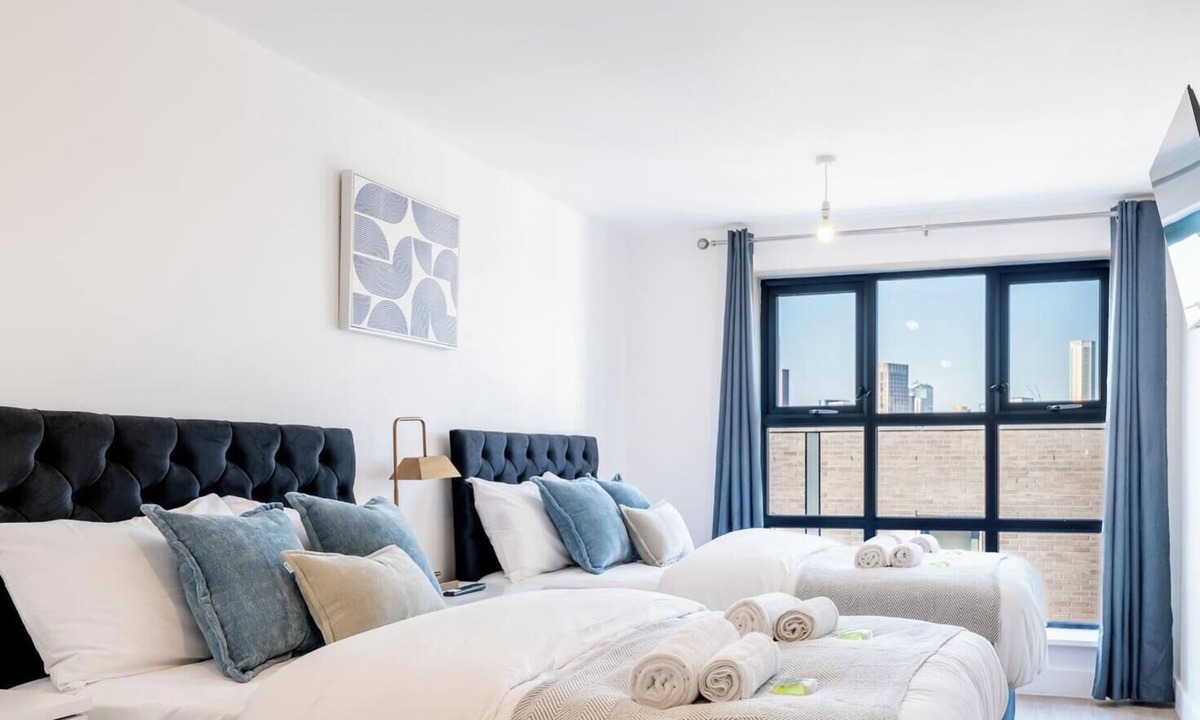 Bordesley Apartment | Stunning Sky View Apartment | Parking | O2 | City