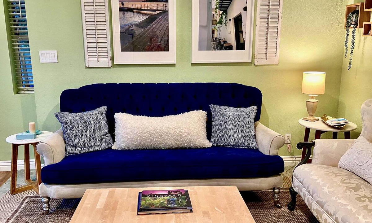 El Granada Apartment | Stylish Seaside Guest House, Walking to Beach