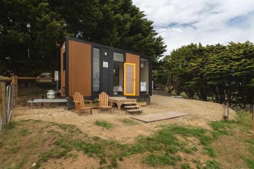 Foster North House | Sunset Hill by Tiny Away