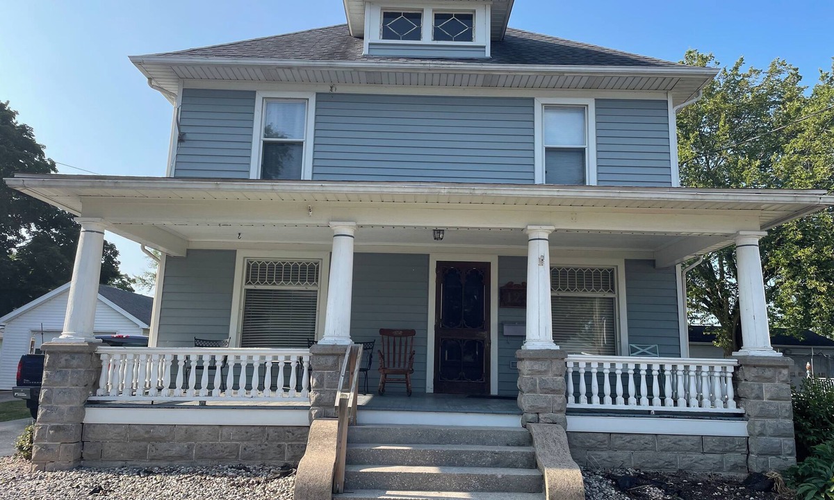 Oak Harbor House | The Adolphus - 4 Bedrooms, 2 Baths. Sleeps 8 comfortably!