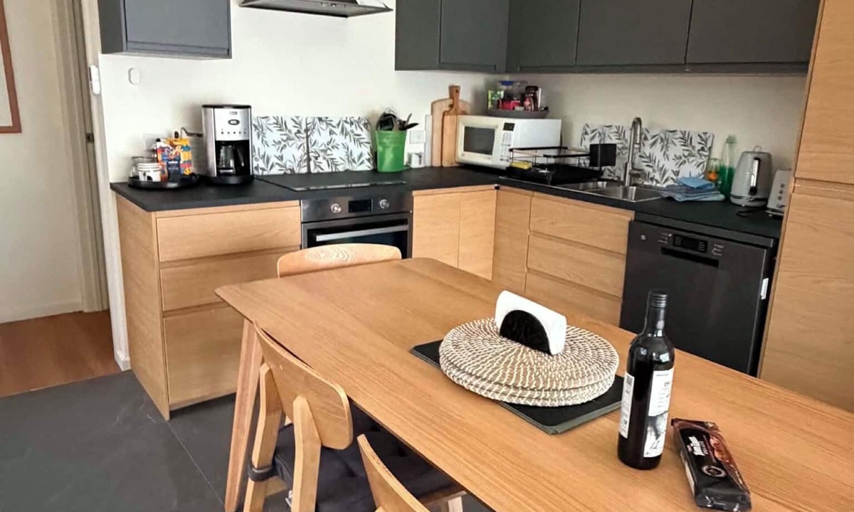 Cowes Cottage | The Cottage-100m to beach, dog friendly, WINTER DISCOUNT